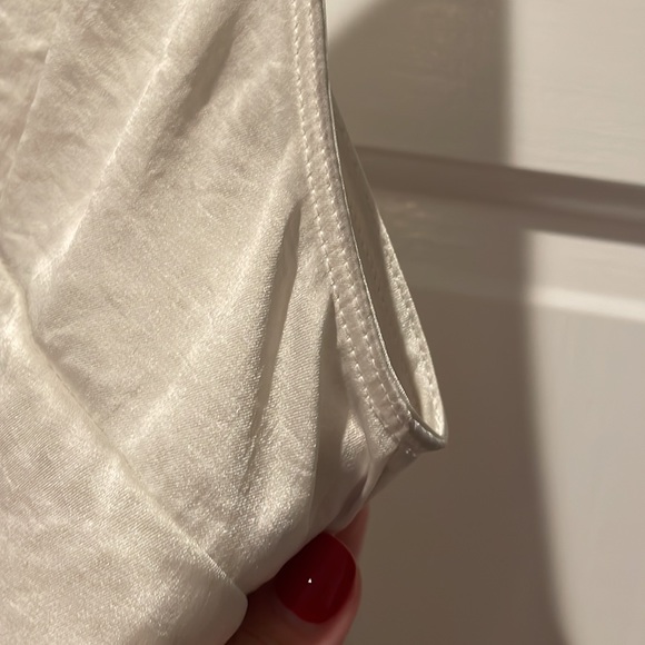 Aritzia Wilfred Camisole - Picture 4 of 5